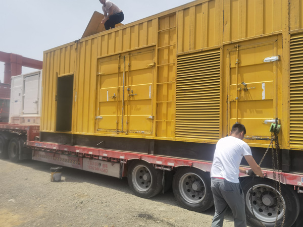 霸州发电机出租100KW发电机需要什么规格的电缆线？